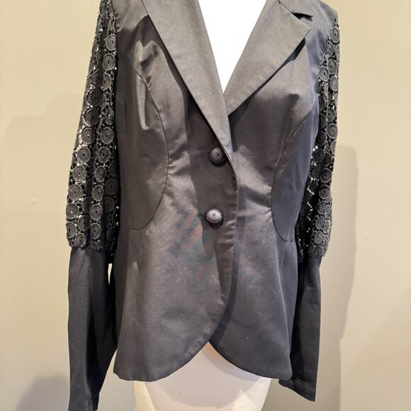 Anne Fontaine Charlottine Black Lace Eyelet Sleeve Blazer - Picture 5 of 11